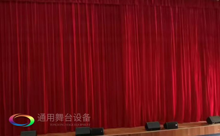 專(zhuān)業(yè)●專(zhuān)注●專(zhuān)心 供應(yīng)舞臺(tái)機(jī)械、舞臺(tái)阻燃幕布、舞臺(tái)燈光影響等相關(guān)產(chǎn)品，用心服務(wù)顧客！